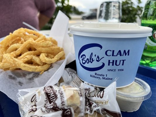 Bob's Clam Hut by null