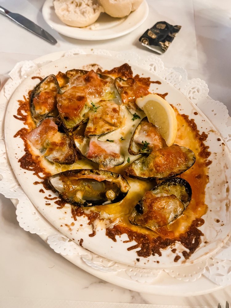 LA PETITE AUBERGE Updated October 2024 140 Photos & 215 Reviews