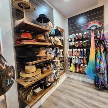 Earthbound Trading Company - Women's Clothing Near Me - Miami, Florida Earthbound Trading Company - Women's Clothing Near Me - Miami, Florida