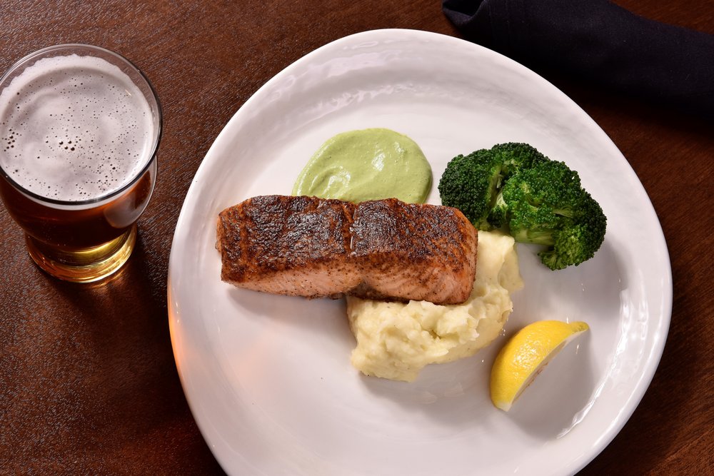 Iron Hill Brewery & Restaurant