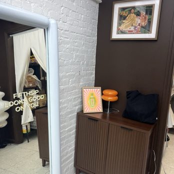 FifthSip - Inside - Coffee & Tea Near Me - New York, New York