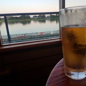 Flying Beaver Bar - Pubs Near Me - Richmond, British Columbia