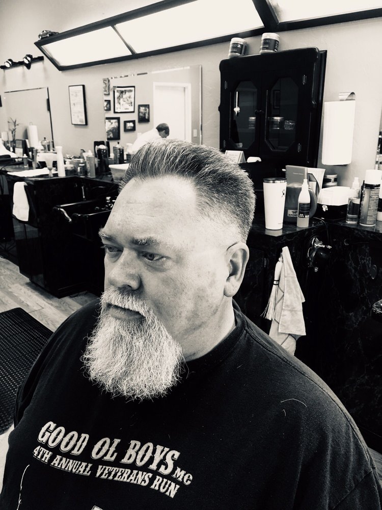 Sonny’s Classic Barber Shop Logo