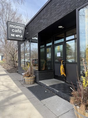 Momo cafe by null