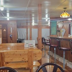 Big Al's Diner - Interior