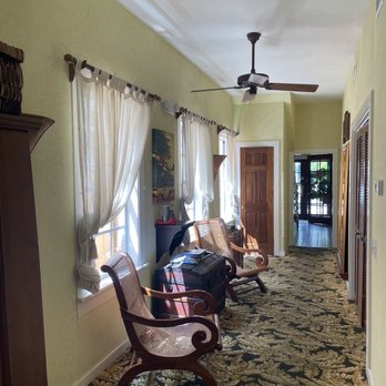 Tropical Inn - Inside sitting area of the main house - Bed & Breakfast Near Me - Key West, Florida Tropical Inn - Inside sitting area of the main house - Bed & Breakfast Near Me - Key West, Florida