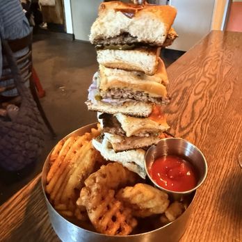 Birdie's Eastside - Sliders and Fries - Bars Near Me - Dallas, Texas Birdie's Eastside - Sliders and Fries - Bars Near Me - Dallas, Texas