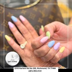 Le Luxe Nail Lounge