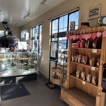 Moonside Bakery & Cafe - Bakeries Near Me - Half Moon Bay, California