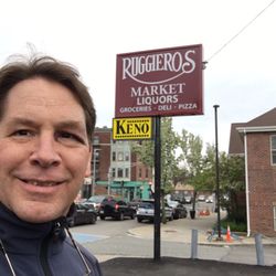 Ruggiero's Market - Ruggeri is Pizza slice place and market.