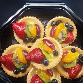 la Madeleine - La Madeleine mini fruit tarts - Bakeries Near Me - Houston, Texas la Madeleine - La Madeleine mini fruit tarts - Bakeries Near Me - Houston, Texas