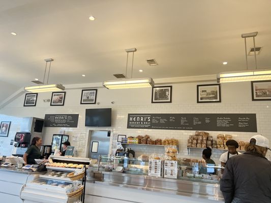 Henri's Bakery & Deli by null