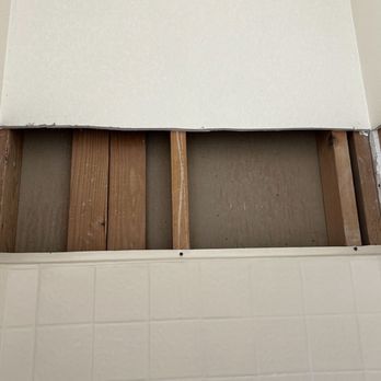 HandyLion - Drywall repair in bathroom - Handyman Near Me - Los Angeles, California HandyLion - Drywall repair in bathroom - Handyman Near Me - Los Angeles, California