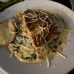 The Boardroom Pub And Grub - Pasta (substituted salmon for the chicken)