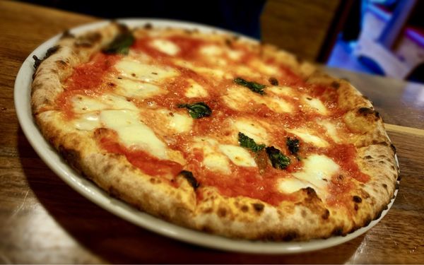 Pizza Brutta by null