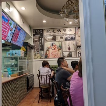 Chong Yuen Fong - Interior - Chinese Near Me - Alhambra, California Chong Yuen Fong - Interior - Chinese Near Me - Alhambra, California