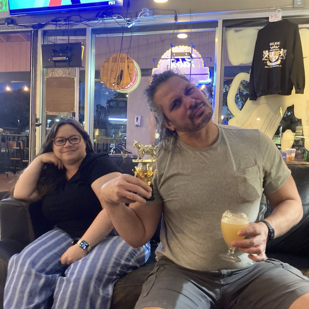 Olde Sonoma Public House - Trivia Winners - Pubs Near Me - Sonoma, California