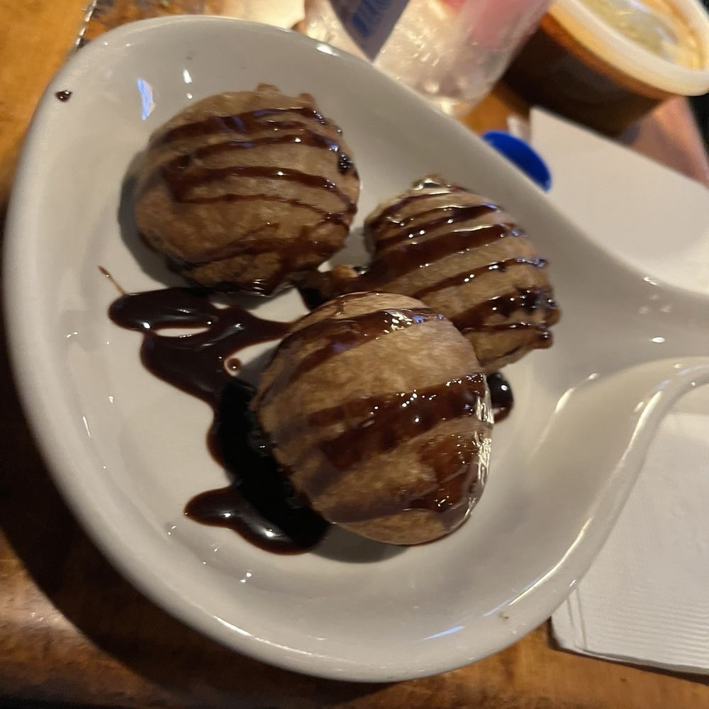 Lydia On H - Fried Oreos - Lounges Near Me - Washington, DC, District of Columbia Lydia On H - Fried Oreos - Lounges Near Me - Washington, DC, District of Columbia
