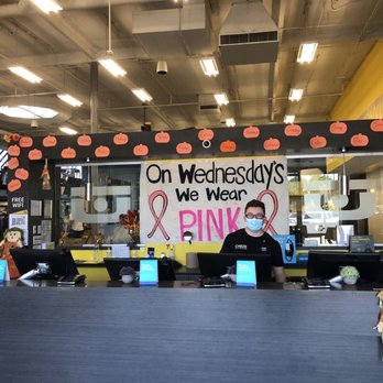 Chuze Fitness - Front desk - Gyms Near Me - Fullerton, California Chuze Fitness - Front desk - Gyms Near Me - Fullerton, California
