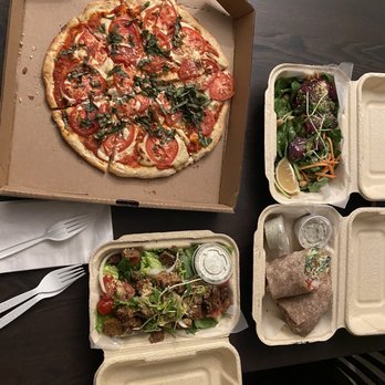 Seedz Cafe - Margarita pizza, winter rawvioli salad, Tempeh Caesar Salad, tempeh caesar salad wrap. All vegan! - Cafes Near Me - Saint Louis, Missouri Seedz Cafe - Margarita pizza, winter rawvioli salad, Tempeh Caesar Salad, tempeh caesar salad wrap. All vegan! - Cafes Near Me - Saint Louis, Missouri