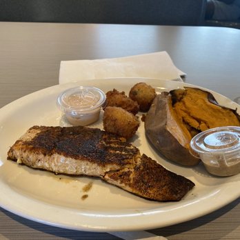Soul Fish Cafe - Blackened Salmon - Seafood Near Me - Memphis, Tennessee