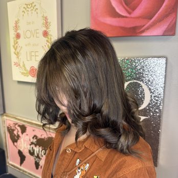La VEDA NYC hair design - Hair Salons Near Me - Redmond, Washington La VEDA NYC hair design - Hair Salons Near Me - Redmond, Washington
