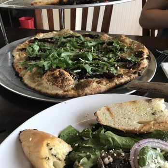 Rail Trail Flatbread - Bars Near Me - Hudson, Massachusetts