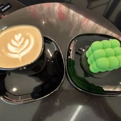 Tisto Cakes
