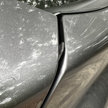 Safelite AutoGlass - Windshield cover shut in the hood, paint chipped. - Windshield Installation & Repair Near Me - Apex, North Carolina Safelite AutoGlass - Windshield cover shut in the hood, paint chipped. - Windshield Installation & Repair Near Me - Apex, North Carolina
