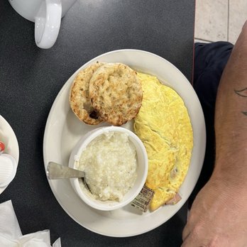 Ocala's Downtown Diner - Ham and cheese omelette- w grits - Diners Near Me - Ocala, Florida