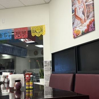 El Michoacano - Restaurant - Ice Cream & Frozen Yogurt Near Me - Des Moines, Iowa