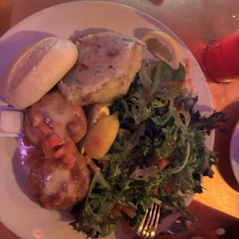 The Red Bar - Crab Cakes - Bars Near Me - Santa Rosa Beach, Florida