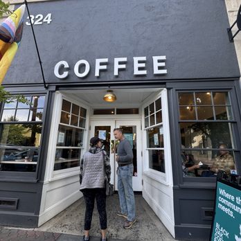 Black Oak Coffee Roasters - A beautiful city you want to come and take a look at stop on by - Coffee & Tea Near Me - Healdsburg, California Black Oak Coffee Roasters - A beautiful city you want to come and take a look at stop on by - Coffee & Tea Near Me - Healdsburg, California