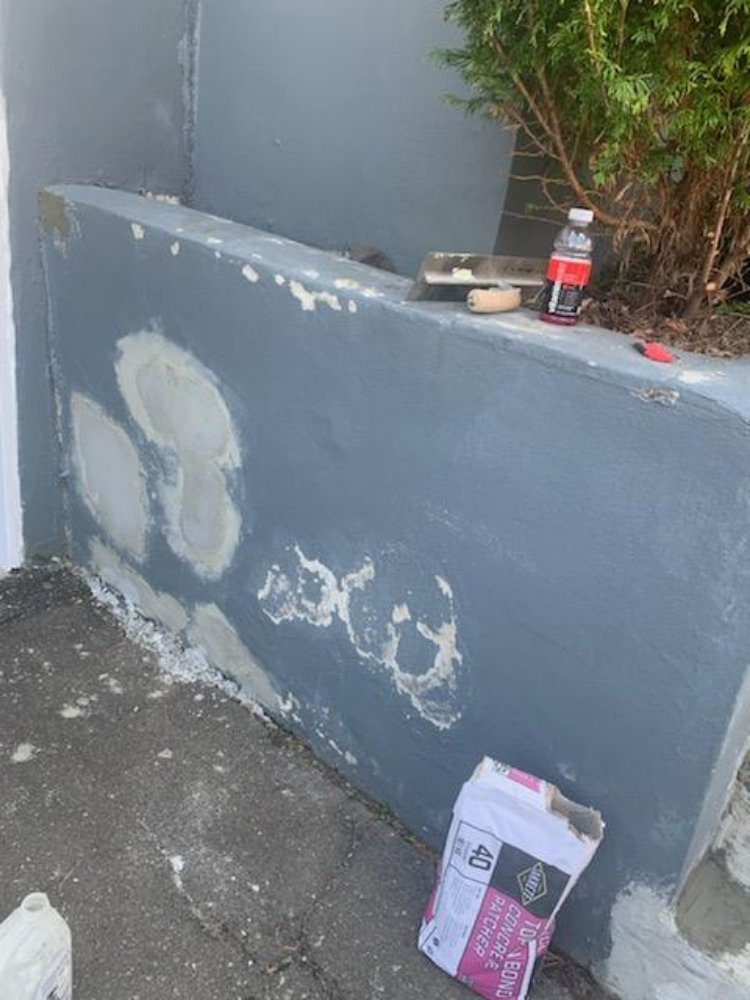 Slide of Michael's Professional Handyhandz Services