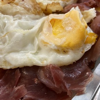 Cervantes - Huevos rotos con patatas de la casa, croquetas, pan, vino y cerveza - Beer Bar Near Me - Madrid, M Cervantes - Huevos rotos con patatas de la casa, croquetas, pan, vino y cerveza - Beer Bar Near Me - Madrid, M