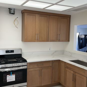 Sunny House Kitchen Remodeling - White oak cabinet quartz countertop - Cabinetry Near Me Sunny House Kitchen Remodeling - White oak cabinet quartz countertop - Cabinetry Near Me