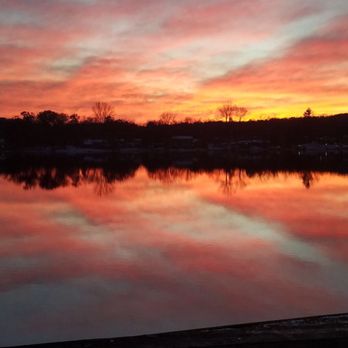 Boat Bar - American Near Me - Ortonville, Michigan