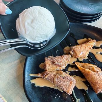 Lulu's Thai Noodle Shop - Asian Fusion Near Me - Westwood, Kansas