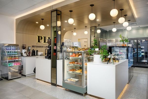 Patisserie Lawrence V. by null