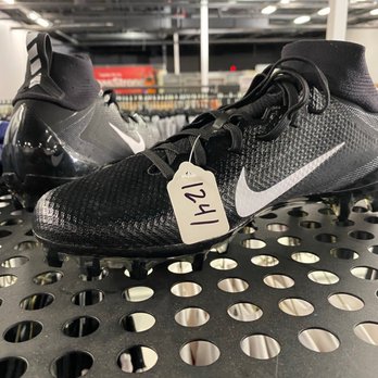 UNLV Surplus Center - Cleats Nike Football Cleats Size 9 - Office Equipment Near Me - Las Vegas, Nevada UNLV Surplus Center - Cleats Nike Football Cleats Size 9 - Office Equipment Near Me - Las Vegas, Nevada