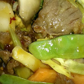 China East - Tender beef with crunchy vegys in a tasty garlic sauce. - Chinese Near Me - Wauwatosa, Wisconsin China East - Tender beef with crunchy vegys in a tasty garlic sauce. - Chinese Near Me - Wauwatosa, Wisconsin