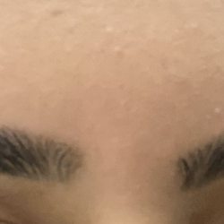 Mehndi Beauty Salon - Final result of threading (one eyebrow is higher than the other)
