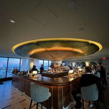 Beacon - Inside - Cocktail Bars Near Me - Tampa, Florida Beacon - Inside - Cocktail Bars Near Me - Tampa, Florida