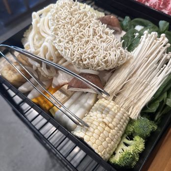 Mumu Hot Pot - Comes with Meat Lover Combo - Hot Pot Near Me - Foster City, California Mumu Hot Pot - Comes with Meat Lover Combo - Hot Pot Near Me - Foster City, California