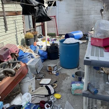 Dave's Cheap Removal - Backyard before - Junk Removal & Hauling Near Me - Pico Rivera, California Dave's Cheap Removal - Backyard before - Junk Removal & Hauling Near Me - Pico Rivera, California