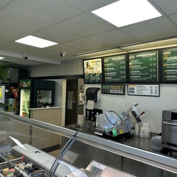 Subway - Counter - Sandwiches Near Me - Lakin, Kansas