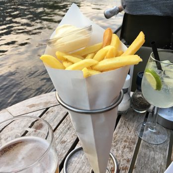 Café Het Molenpad - French Fries with Aioli - were actually pretty good. - Gastropubs Near Me - Amsterdam, New Hampshire