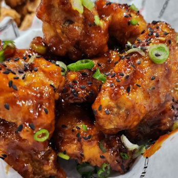 bb.q Chicken Brea - Korean Near Me - Brea, California