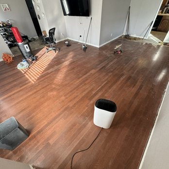 JG Floor Guys - Old glued wood floor - Flooring Near Me JG Floor Guys - Old glued wood floor - Flooring Near Me