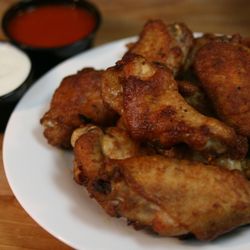 Papa Roni's Pizza & Ice Cream - Chicken Wings
